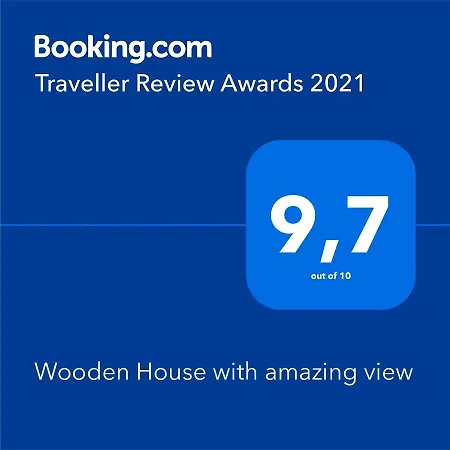 Hébergement de vacances Wooden House With Amazing View