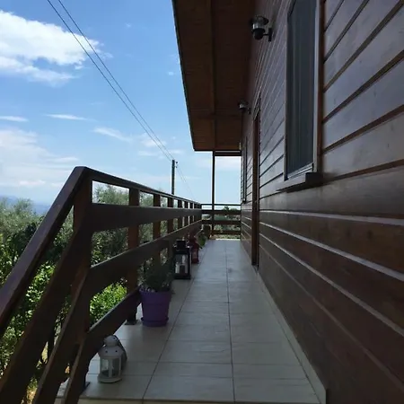 Hébergement de vacances Wooden House With Amazing View